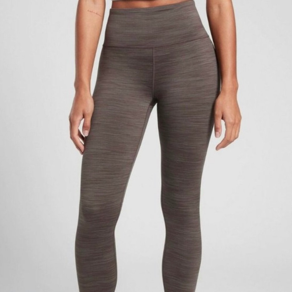 Athleta Elation 7/8 Legging size M
